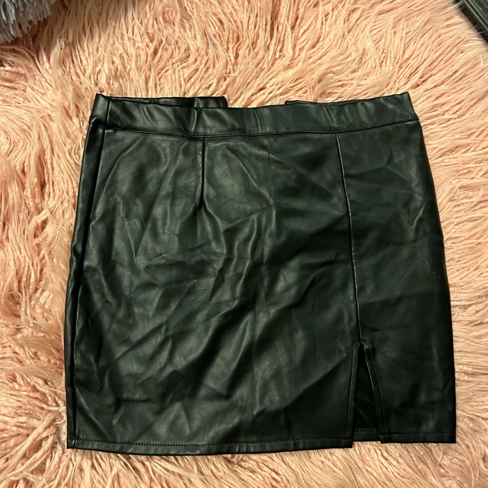 Rue 21 black faux leather mini skirt